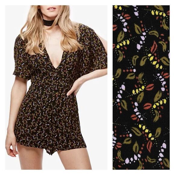 Free People Women's Meet Virginia Flora V-Neck Short Sleeve Romper Black Size 4 - Picture 1 of 12